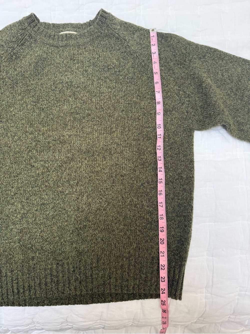 100% Shetland Wool Army Green Crewneck | LL Bean | Men's M - Picture 9 of 9